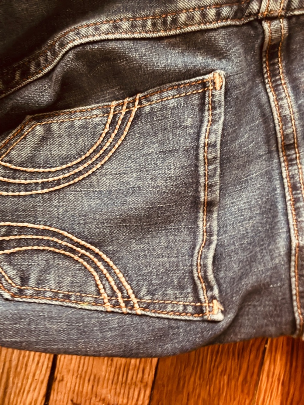 Hollister Women's Dark Blue Skinny Jeans with Contrast Stitching